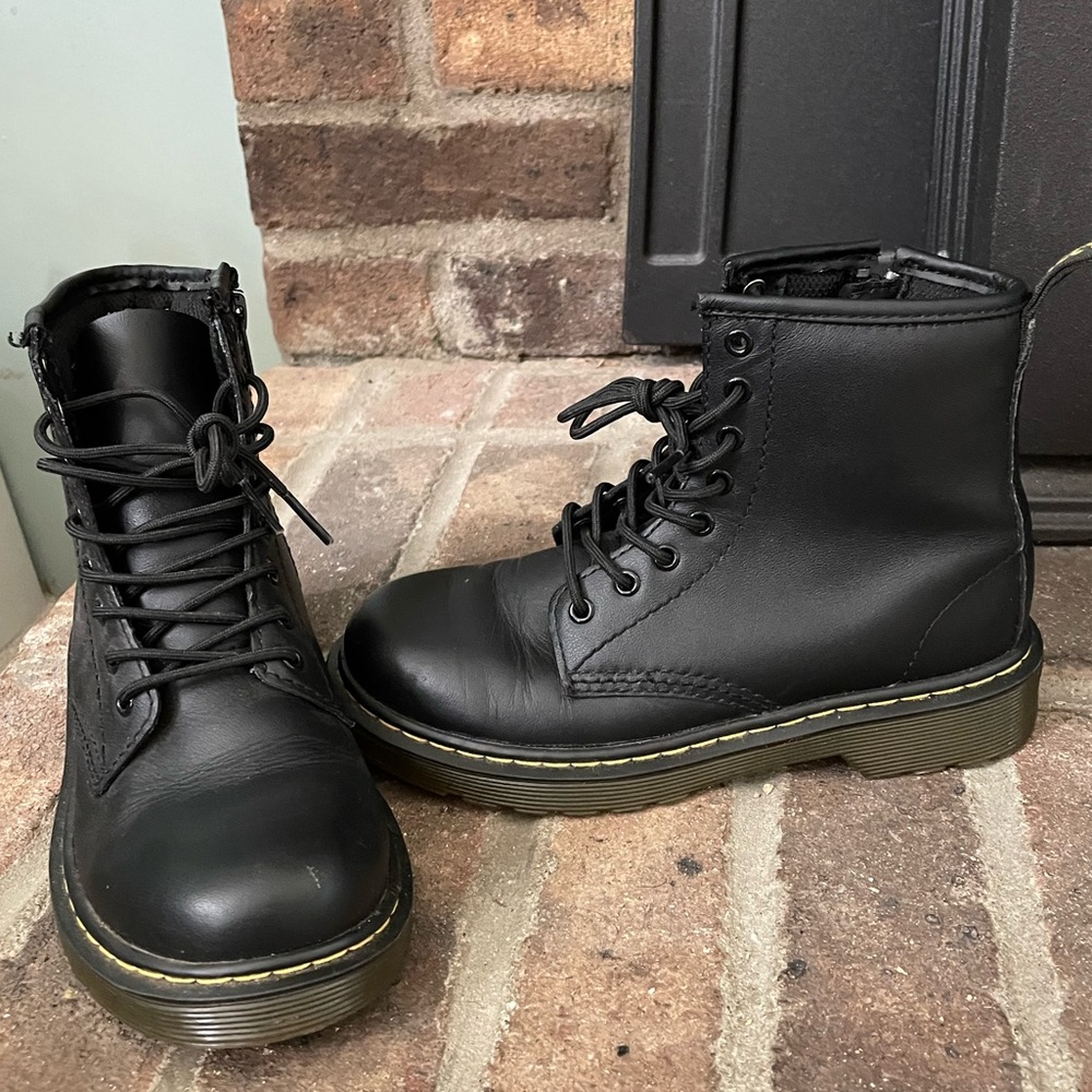 Doc Martens - Girl/Unisex - Size US 1